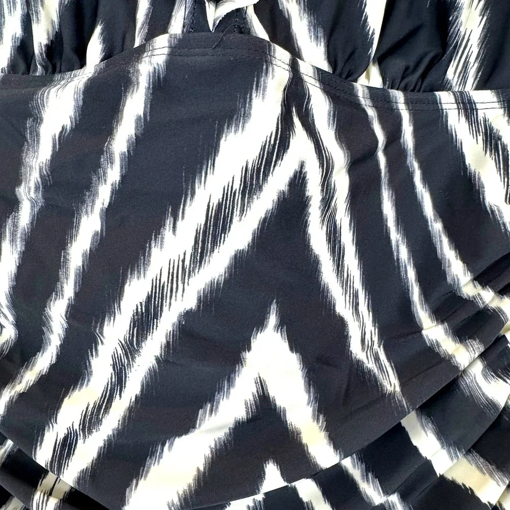 DKNY One Piece Swimsuit Black White Zebra Print Ruffle V Neck Women's Size Small - Picture 3 of 8